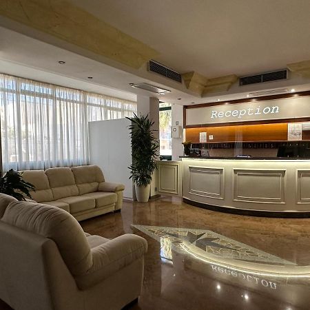 Porto Cesareo Hotel Buitenkant foto