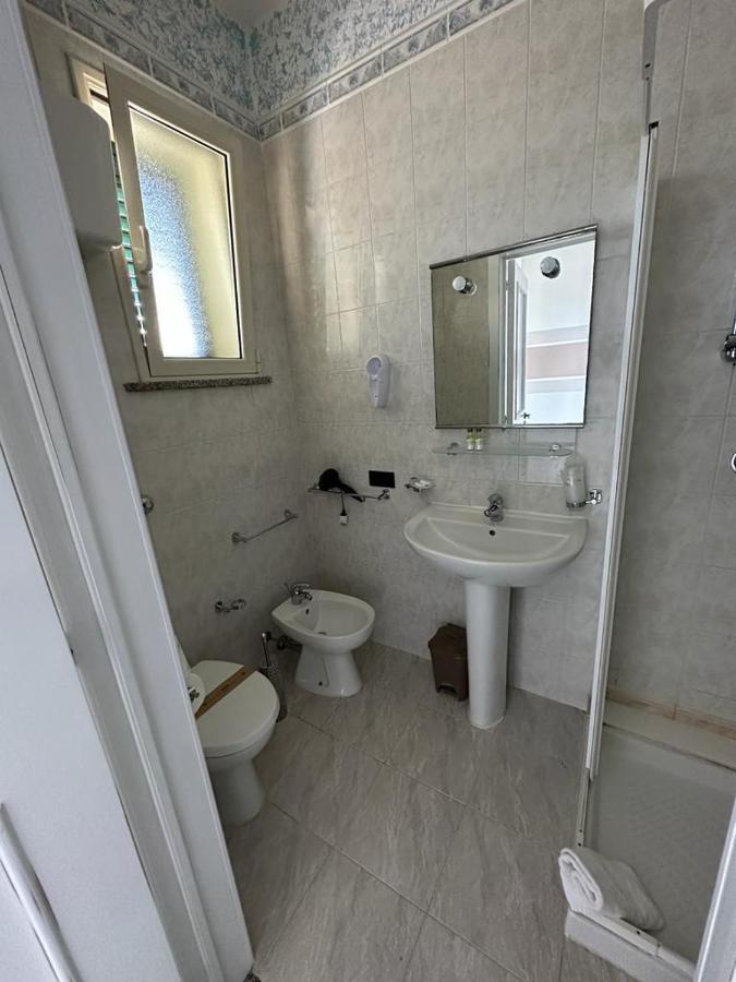 Porto Cesareo Hotel Buitenkant foto