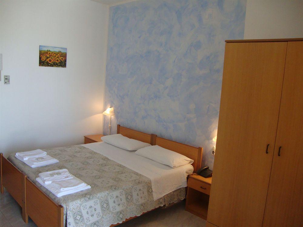 Porto Cesareo Hotel Buitenkant foto