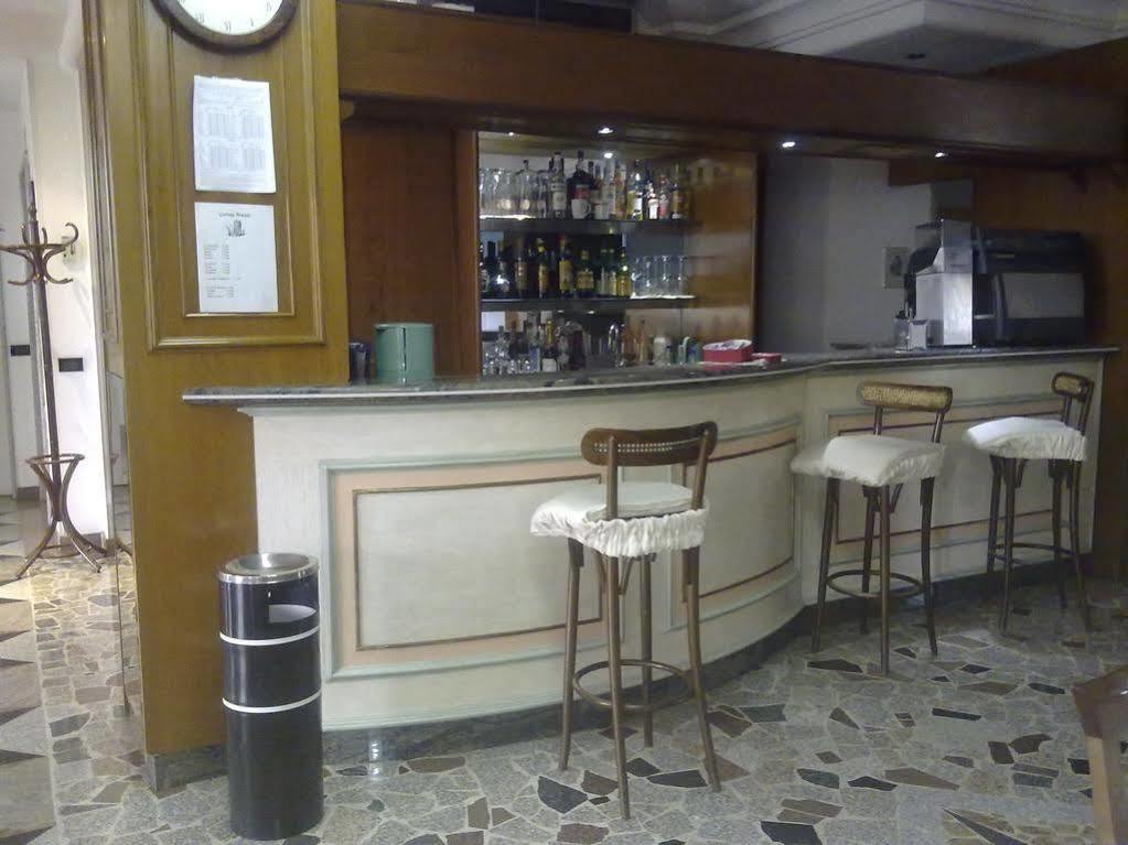 Porto Cesareo Hotel Buitenkant foto